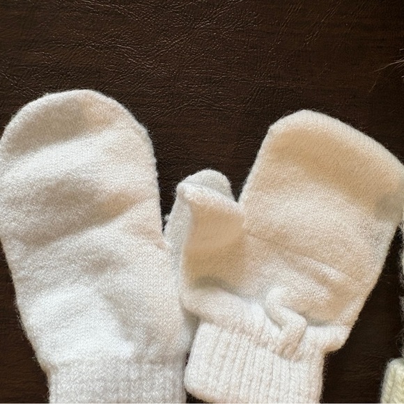 Baby Cozy Cream Knit Hat and Mittens Set - Picture 6 of 7